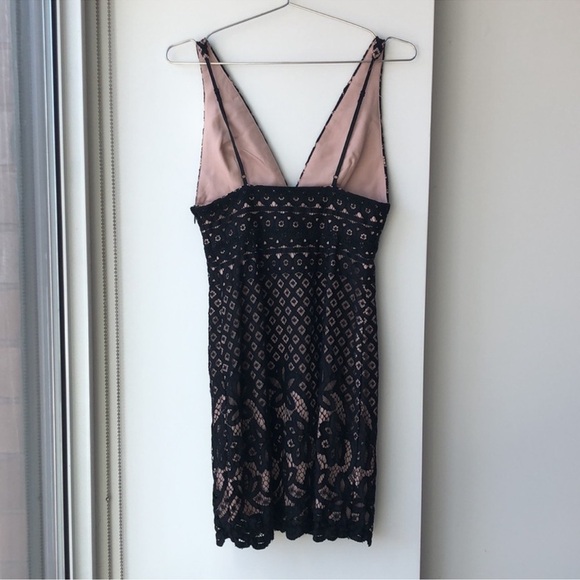 NWOT Stylestalker Lani Lace Mini Dress in Black Size XS - Picture 9 of 17